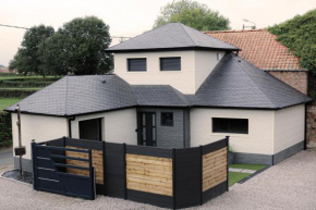 Le gîte suspendu, jeux d'énigmes et chambre cachée
